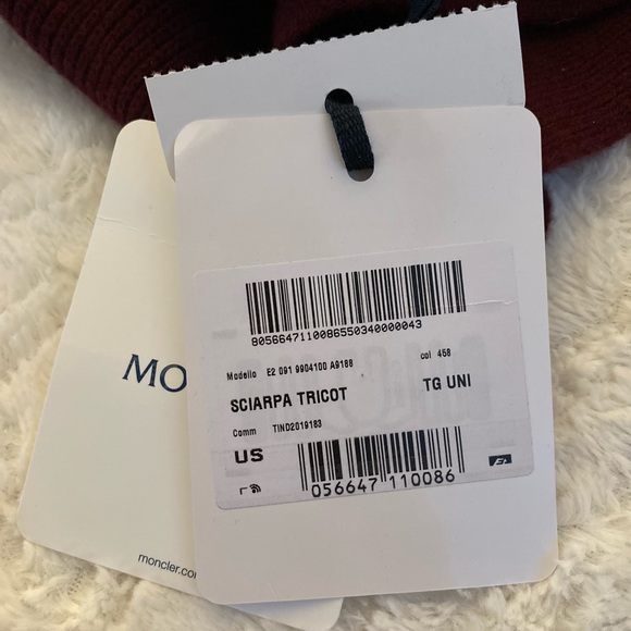 Moncler Double Logo patch wool blend scarf - Picture 3 of 5